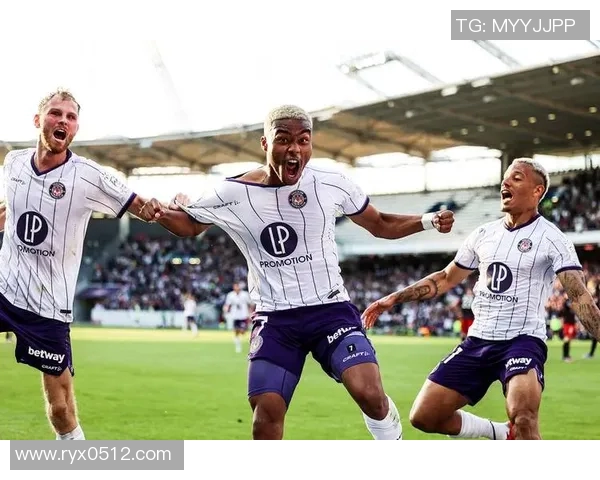 图卢兹与甘岗的激烈对决揭示法甲联赛新局势与球队实力对比