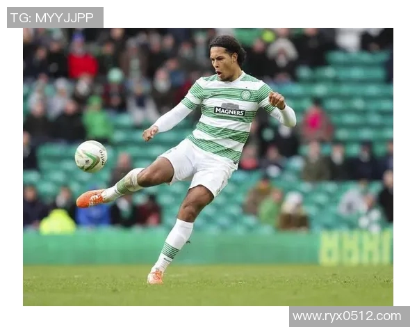 范戴克的足球传奇之路：从默默无闻到世界顶级后卫的蜕变与荣耀